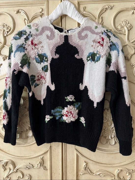 Marisa Christina Classics Sweaters - Marisa Christina 90’S Cottagecore Floral Hand Knit Sweater